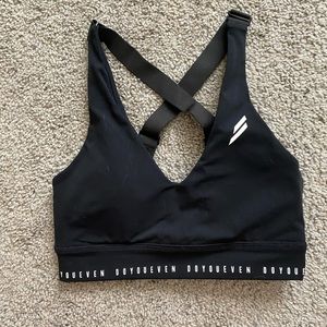 DOYOUEVEN Sports Bra